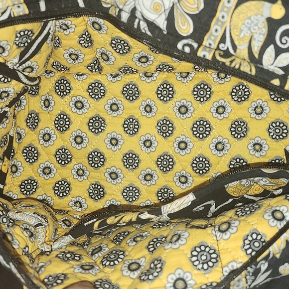 Vera Bradley Black and Yellow Floral Women's Bag - Picture 5 of 6